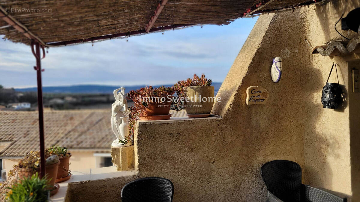 Maison à MIRABEL-AUX-BARONNIES