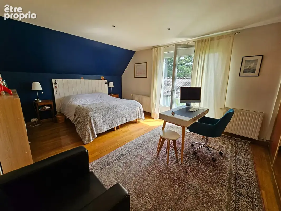 Maison Voisins Le Bretonneux 8 pièce(s) 182 m2 - photo 10