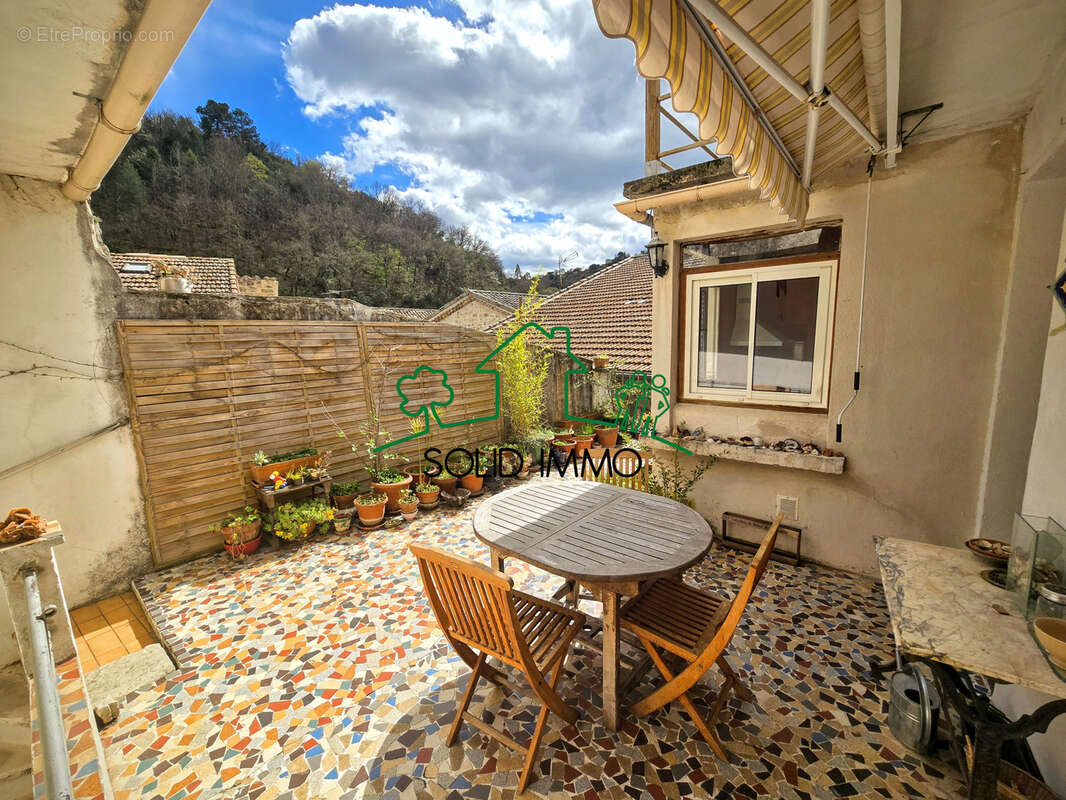 Maison de village avec terrasse plein sud et fort potentiel d’aménagement - photo 2