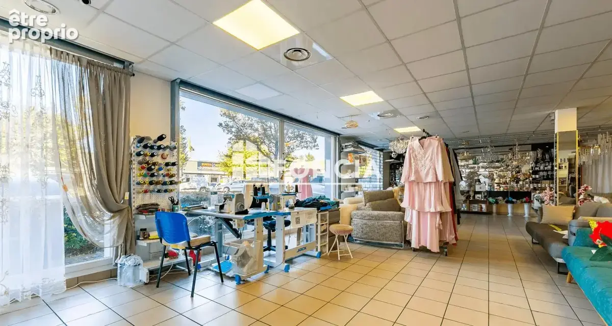 FONCIA - EXCLUSIVITÉ INVESTISSEUR - Poterie Strasbourg : murs commerciaux de 267,52 m² loués, générant 34 188 € HC/an. Un revenu - photo 2
