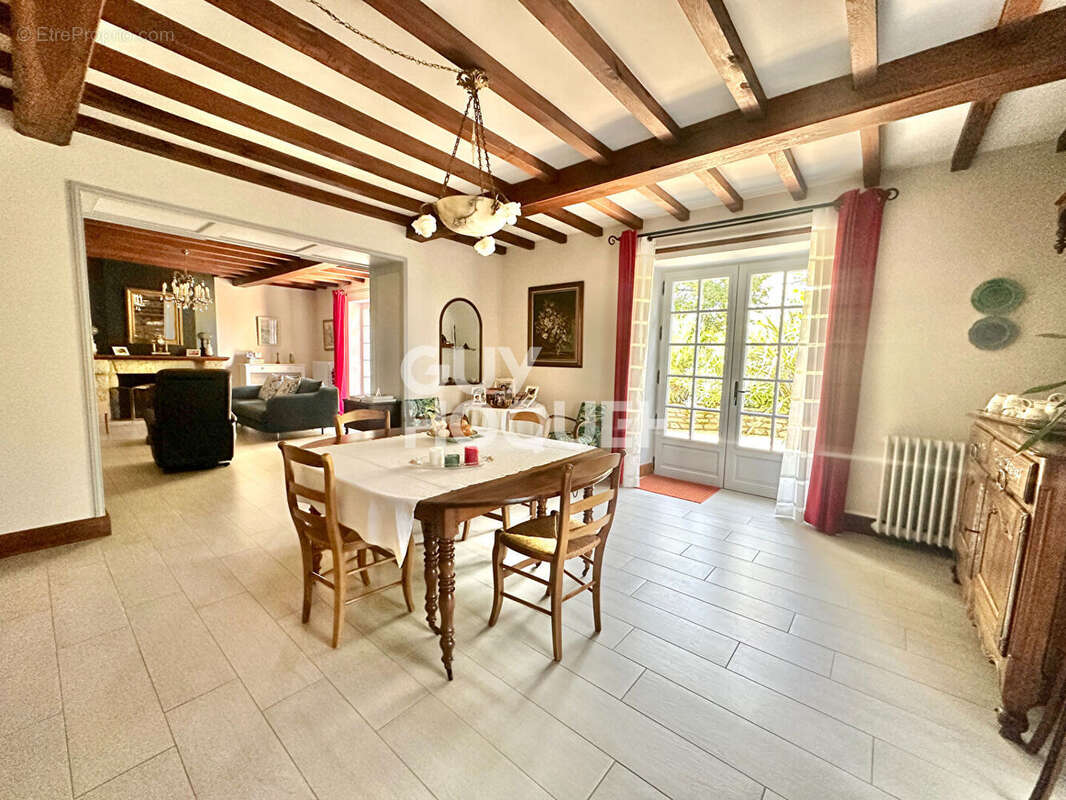 Maison à FOUSSAIS-PAYRE