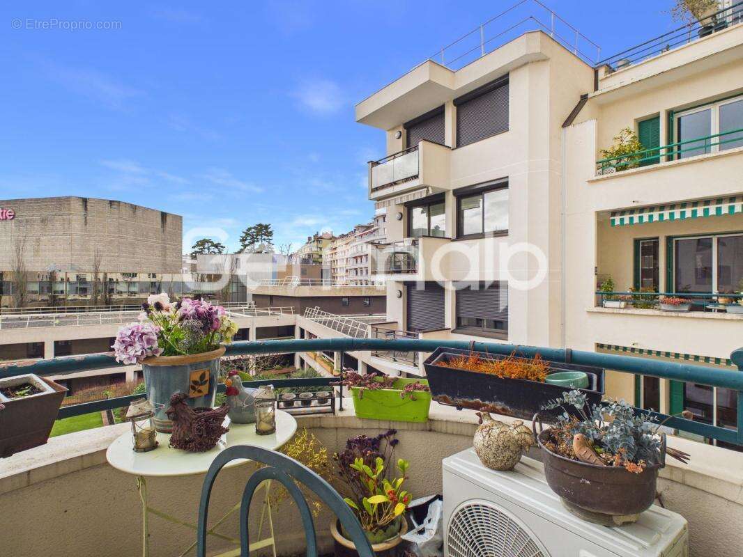 Vente - Appartement - 3 pièces + cuisine - 64 m² - 530 000 € - - photo 15
