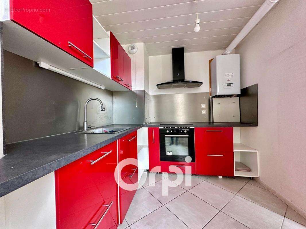 Appartement à SAINT-MARTIN-D&#039;HERES