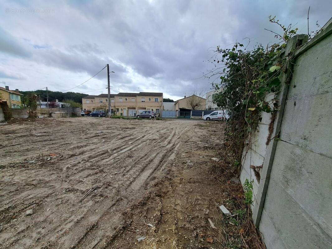 Terrain à MERIGNAC