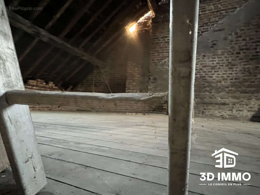 Appartement à AVESNES-SUR-HELPE