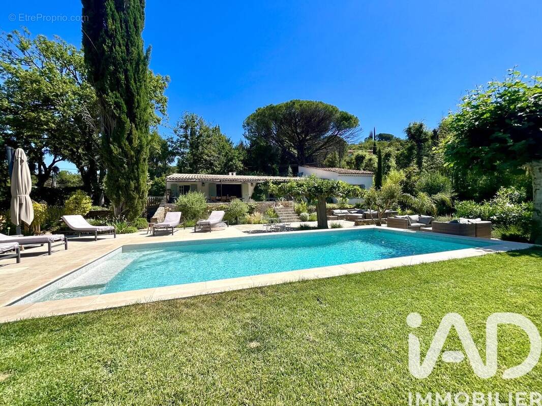Photo 1 - Maison à GRIMAUD