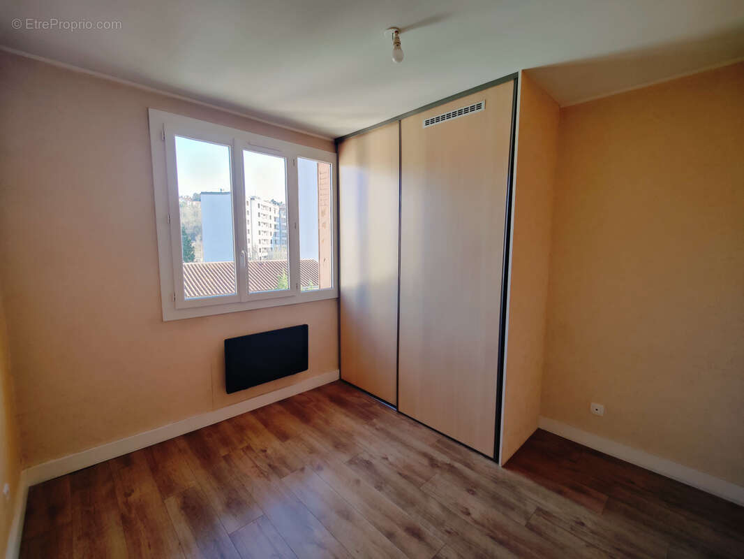 Appartement à BOURGOIN-JALLIEU