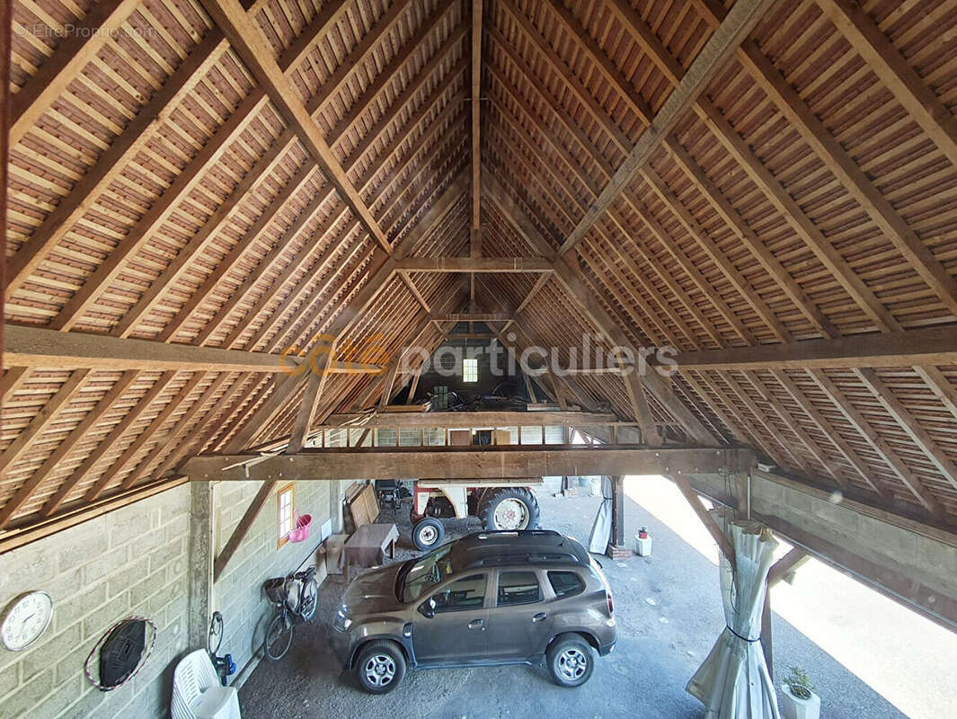 Maison à MEZIDON-CANON