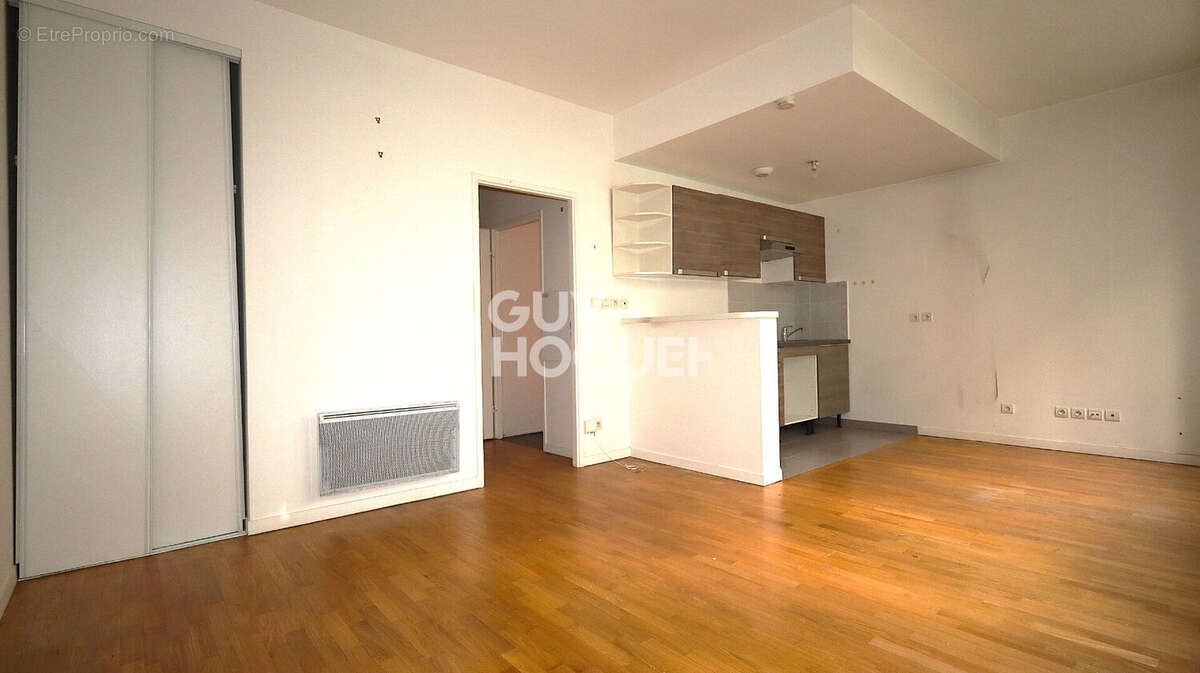 Appartement à PARIS-20E