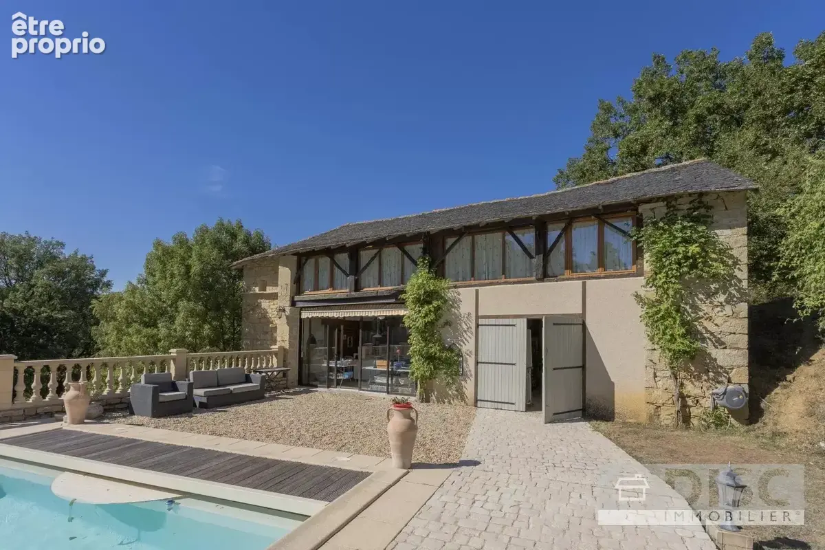 Propriété de charme avec piscine, jacuzzi et 7 hectares dans un environnement préservé - photo 21