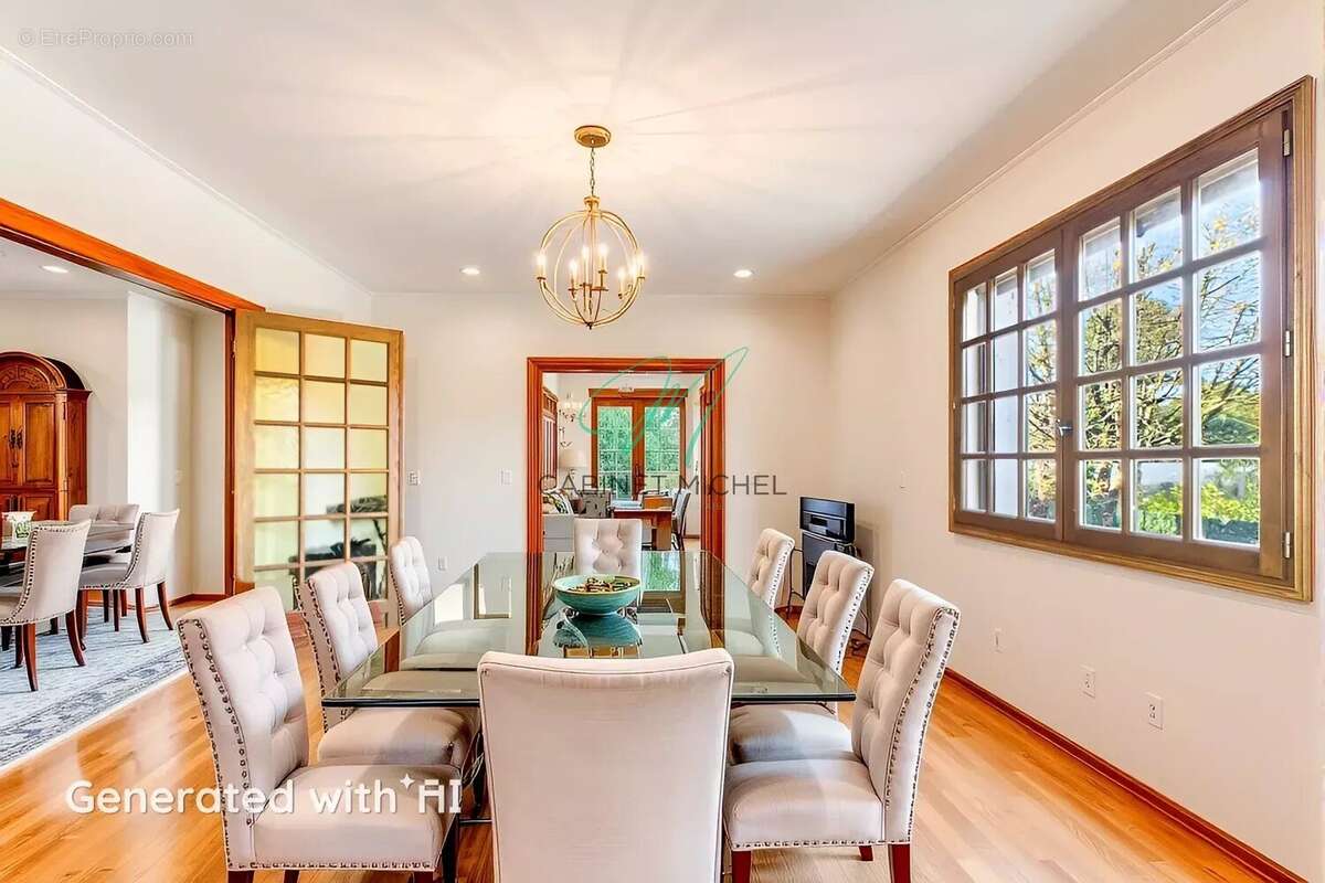 Maison à ROQUEFORT-LES-PINS