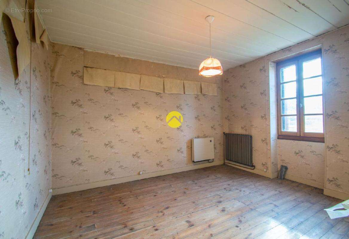 Maison à rénover avec hangar - photo 8