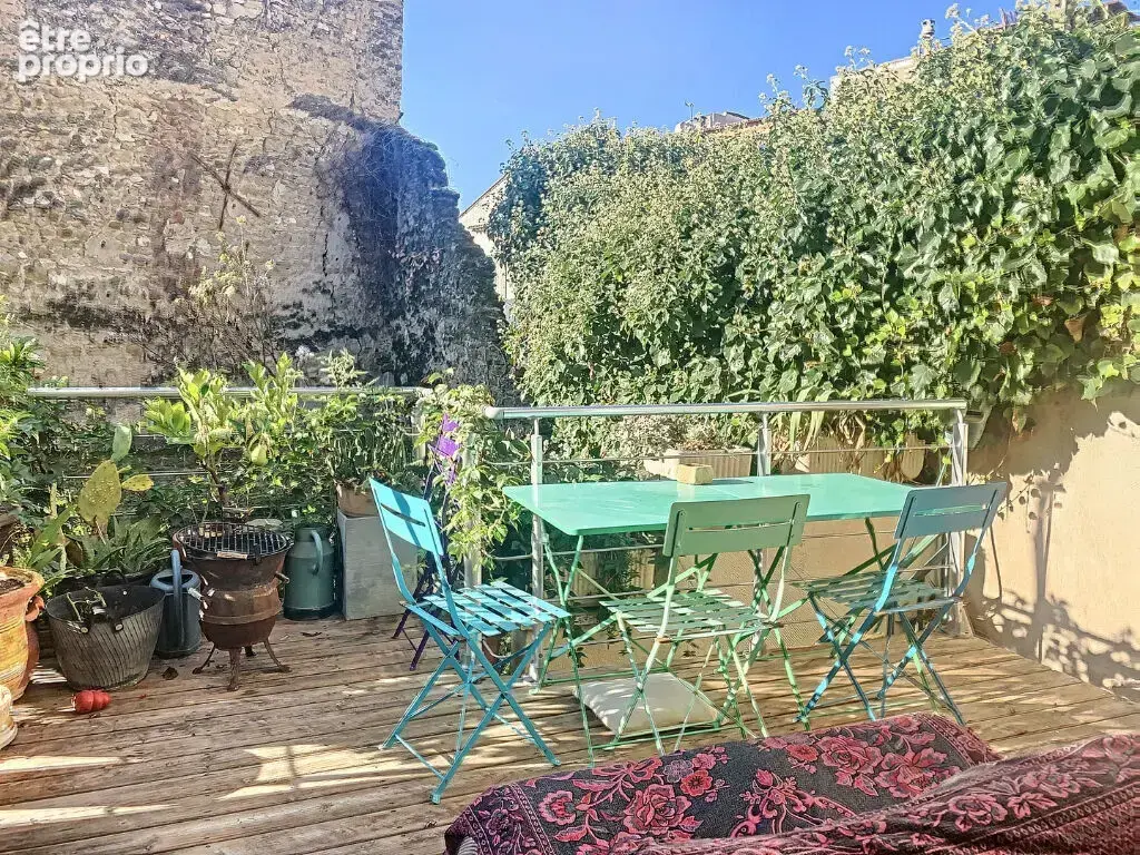 Maison à CUCURON