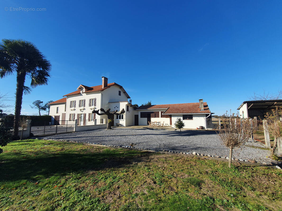 Maison à ARZACQ-ARRAZIGUET