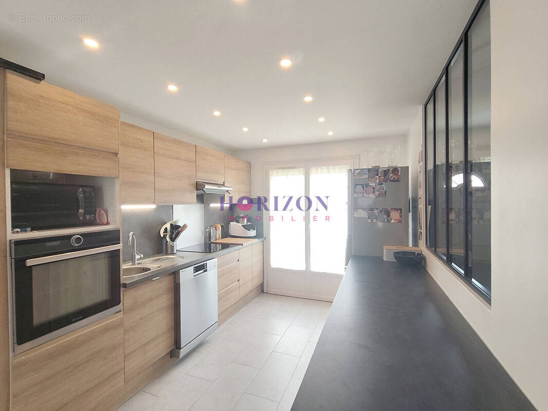 Maison à BORNEL