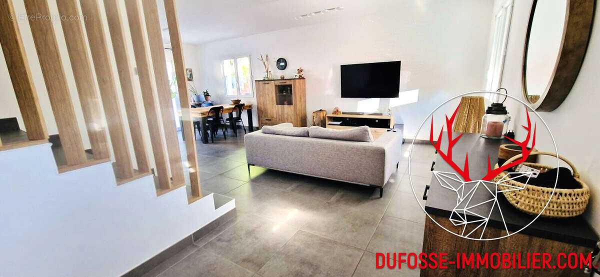 Maison à MEYRIEU-LES-ETANGS