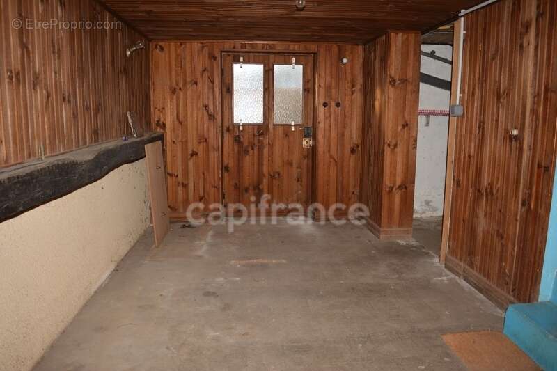 Maison à VARENNES-VAUZELLES