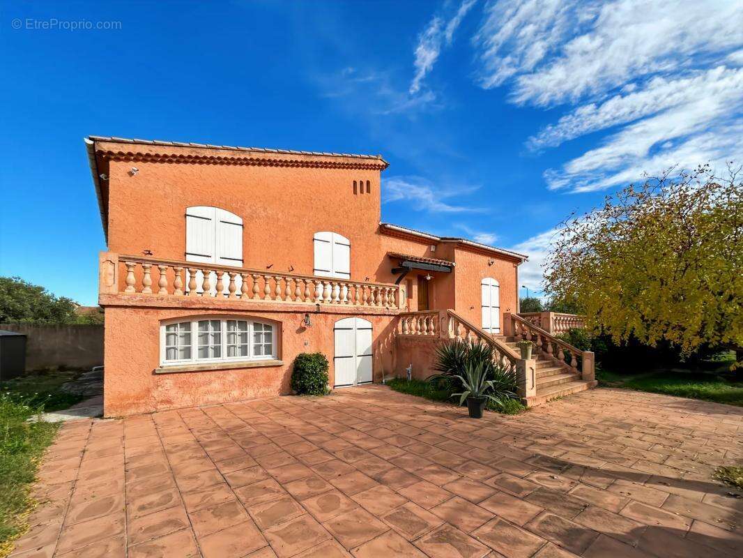Maison à LAPALUD