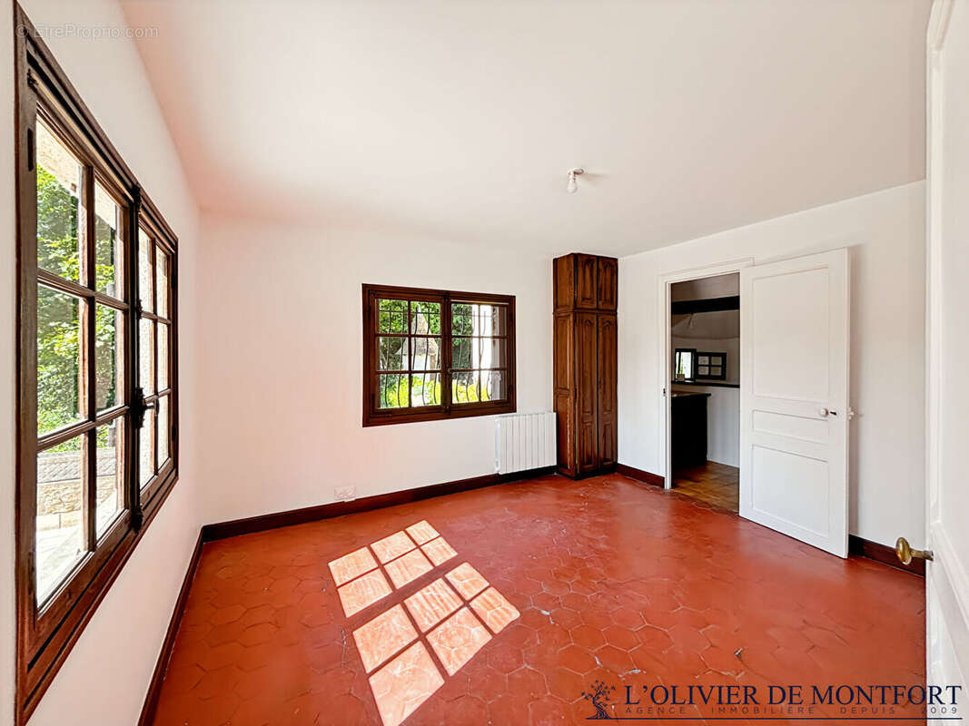 Propriete sur parc de plus d'1 hectare - photo 8