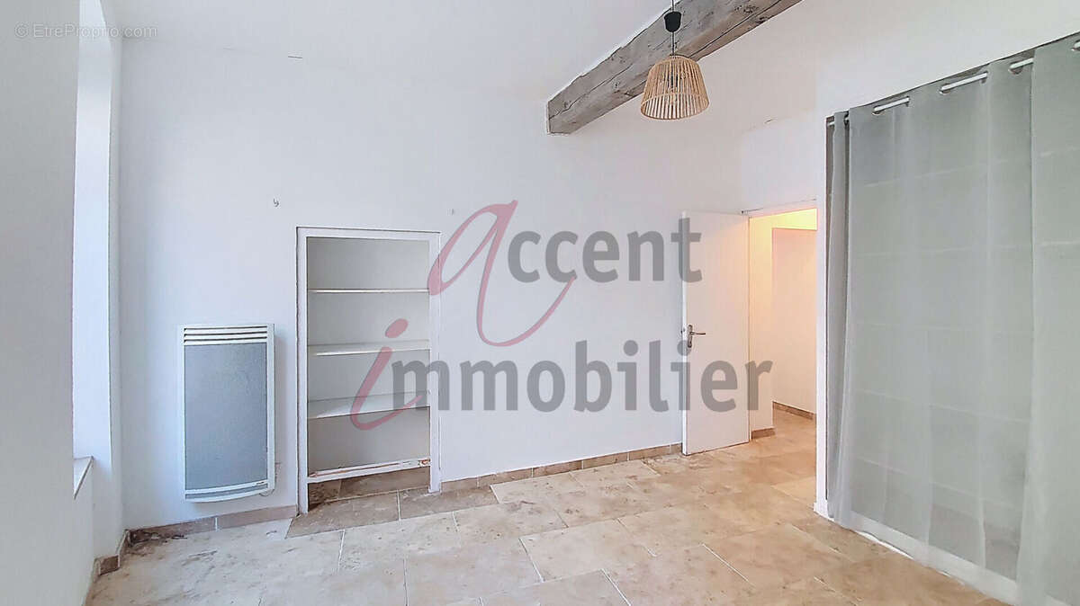 Appartement à NOVES