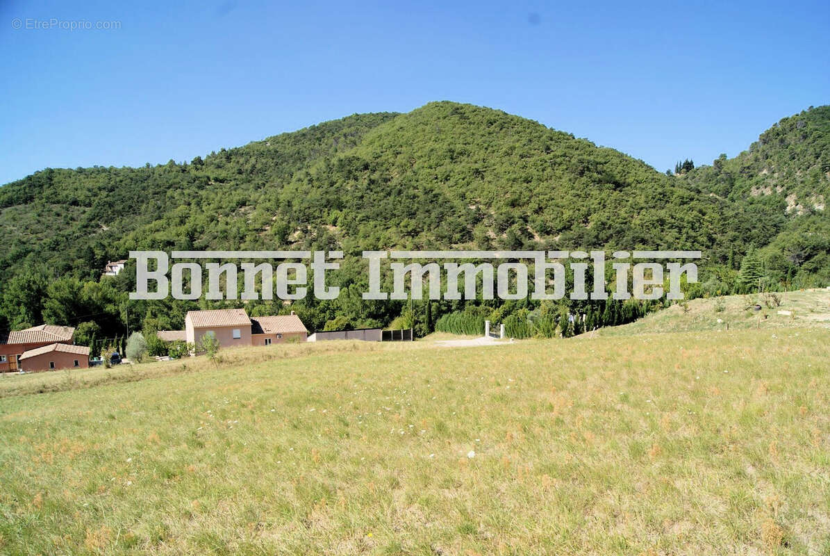 Terrain à SAINT-FERREOL-TRENTE-PAS