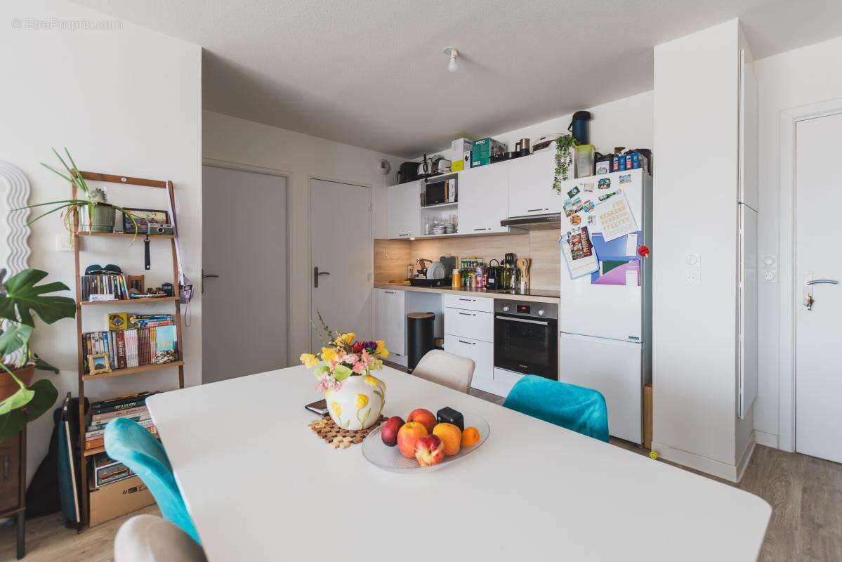 Appartement T3 de 60 m² – Résidence récente de 2024 – Vue imprenable sur les Pyrénées - photo 4