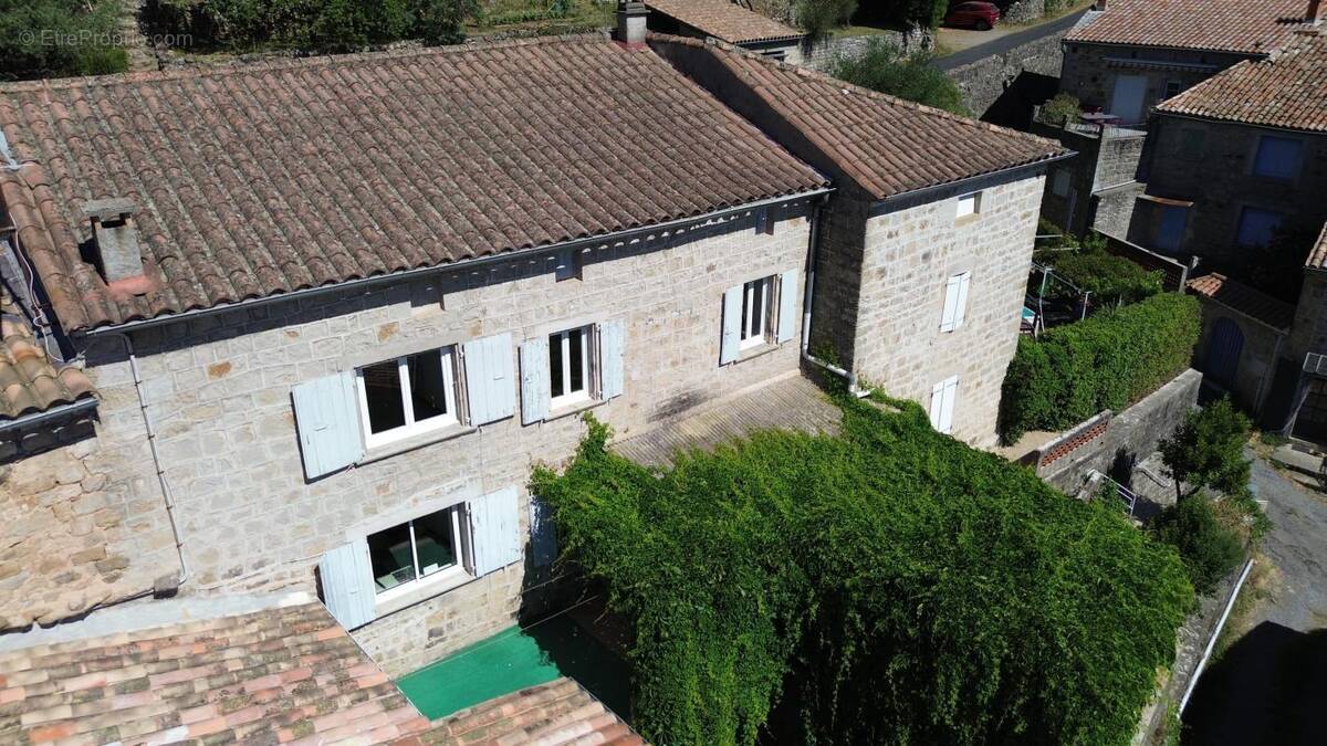 Maison à RIBES