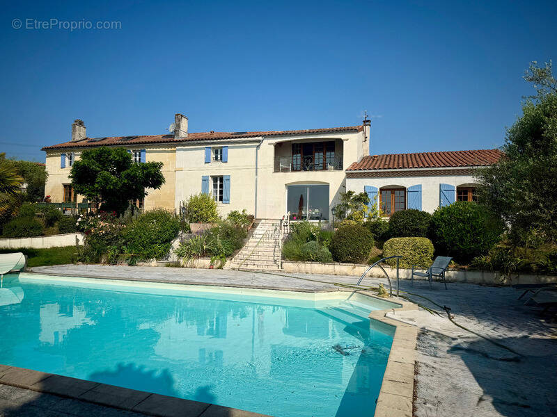 Maison à SAINT-SULPICE-DE-COGNAC