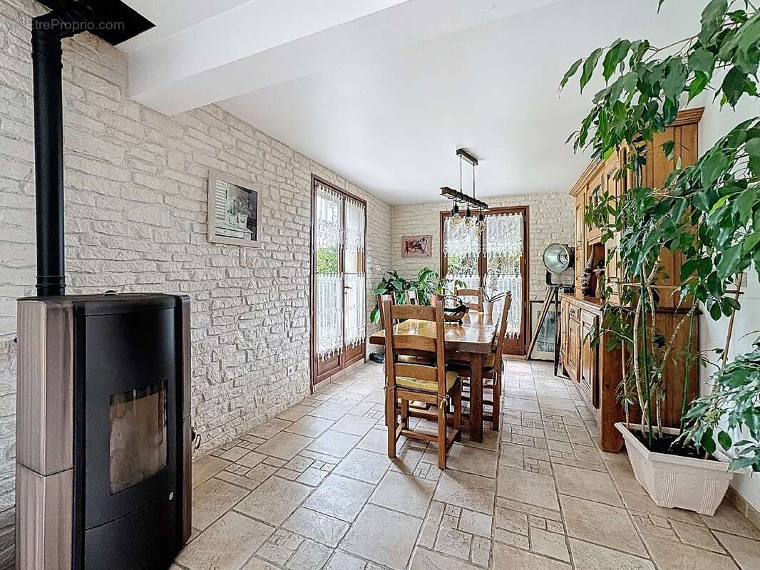 Maison à MILLY-LA-FORET