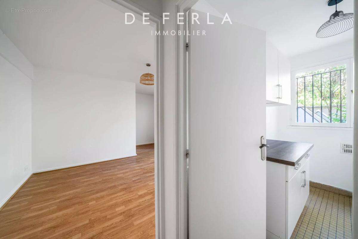 Appartement à PARIS-20E
