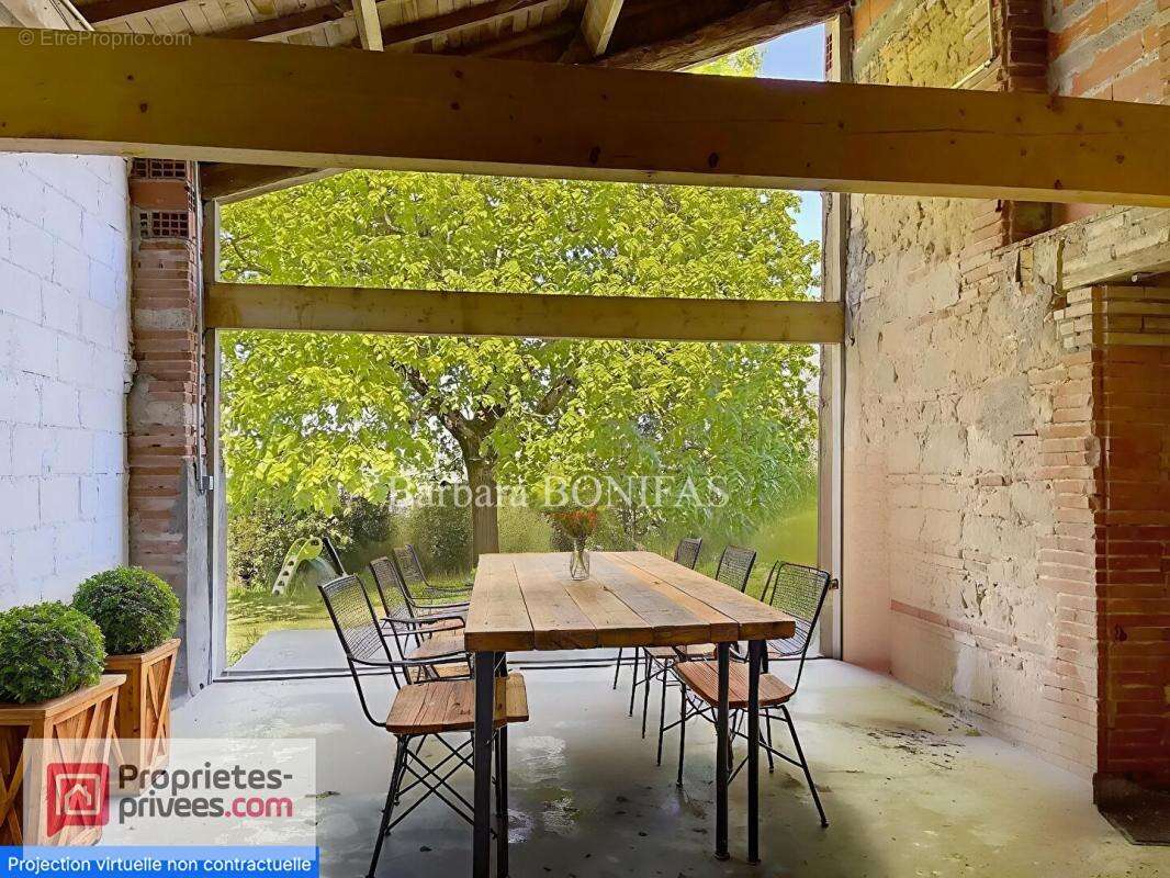 Maison à MONCLAR-DE-QUERCY