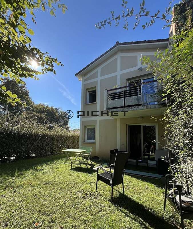 Appartement à SAINT-PIERRE-DU-MONT