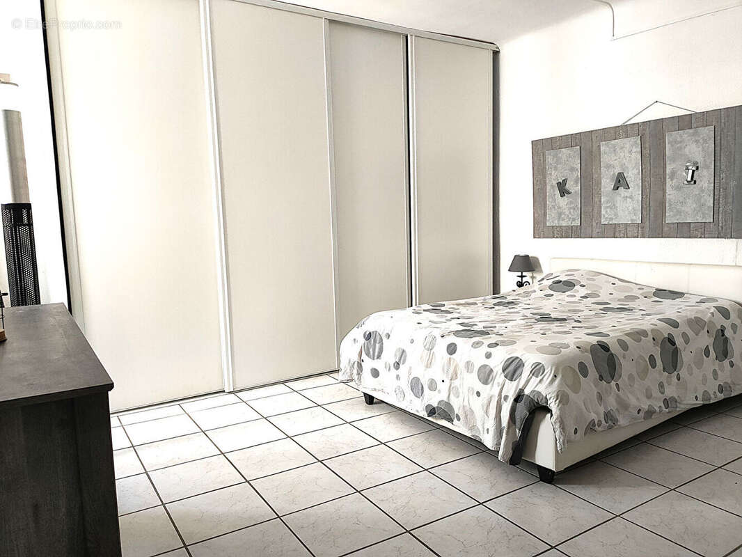 Appartement à SAINTE-ANASTASIE-SUR-ISSOLE
