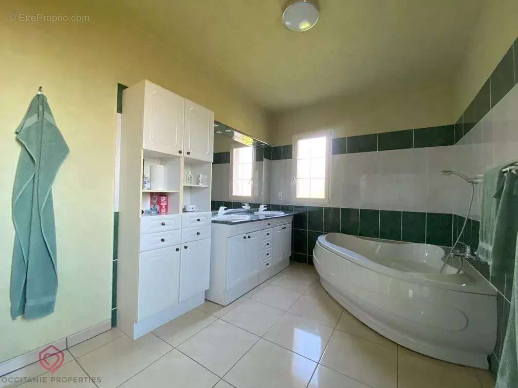 Maison à FRONTIGNAN-SAVES