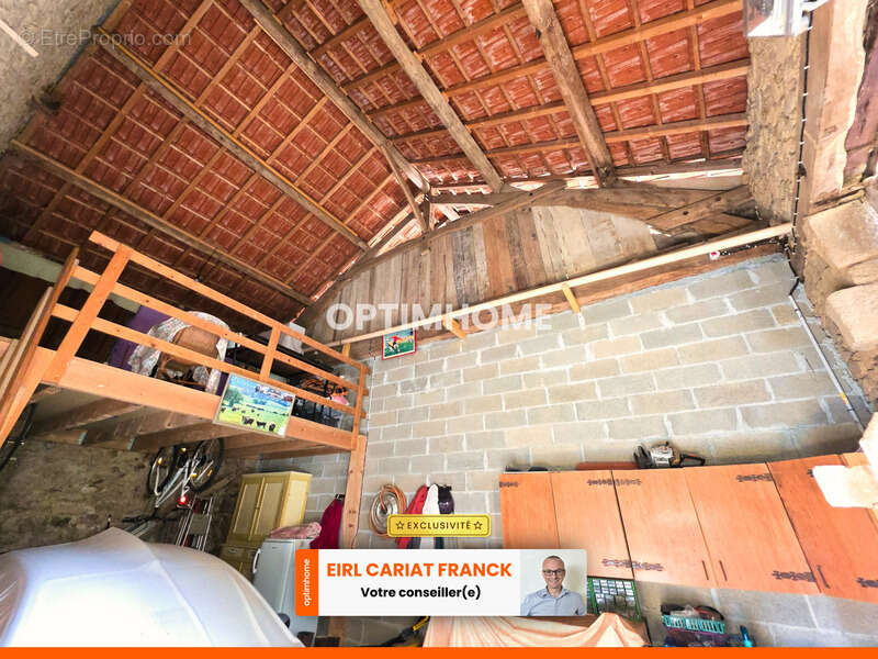 Maison à SAINT-ETIENNE-DE-FURSAC