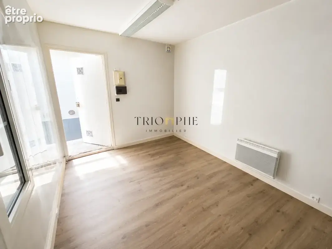 Rentabilité de 20% - local commercial   adresse exceptionnelle - photo 2