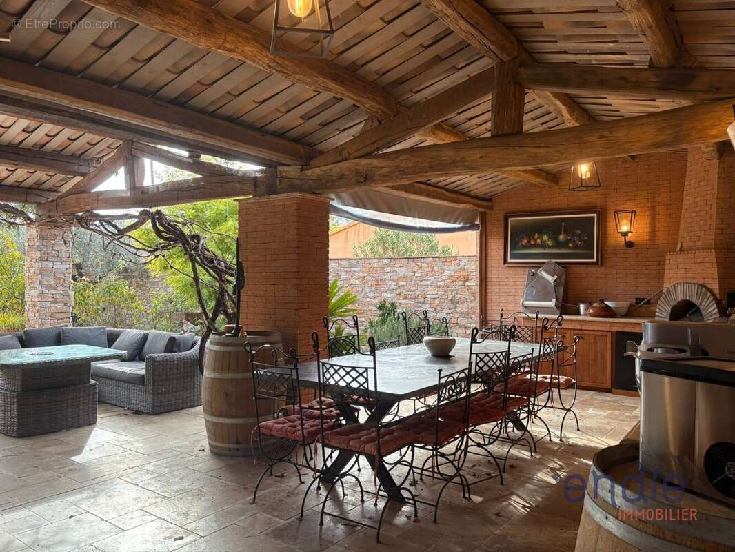 Maison à LORGUES