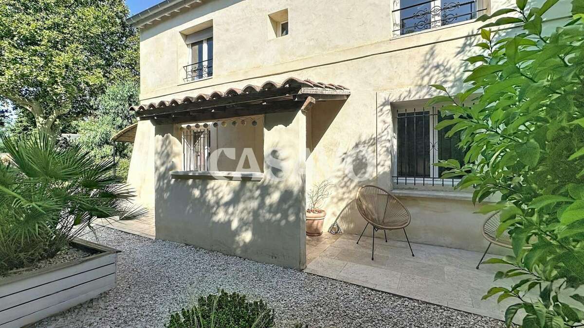 Vente Maison 5 pièces de 162m² - 13200 Arles - photo 6