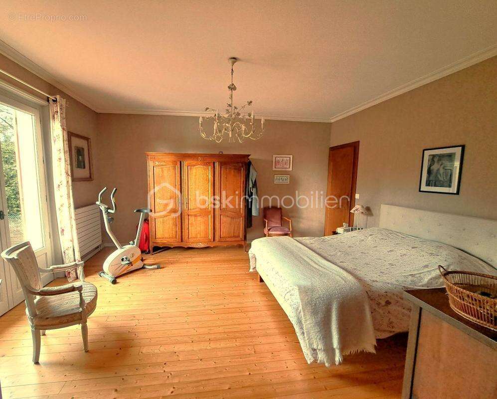 Maison à SAINT-LANGIS-LES-MORTAGNE