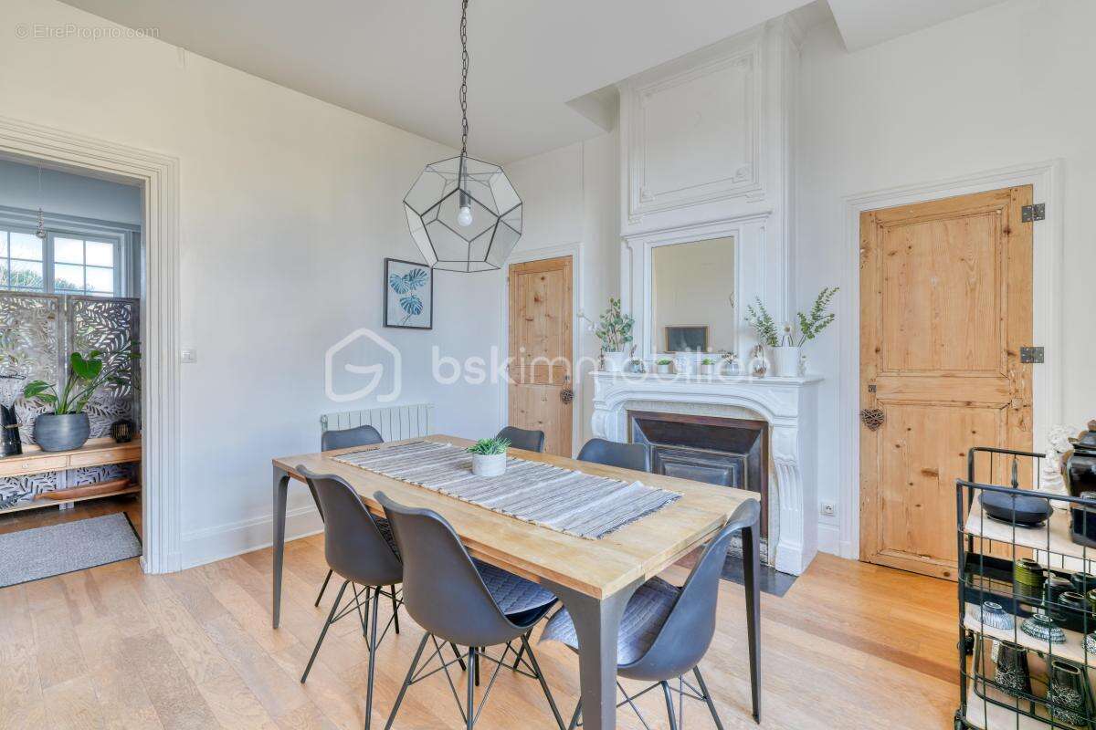 Appartement à CHARLY