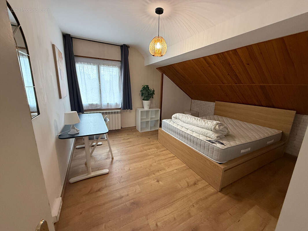 Appartement à AMBILLY