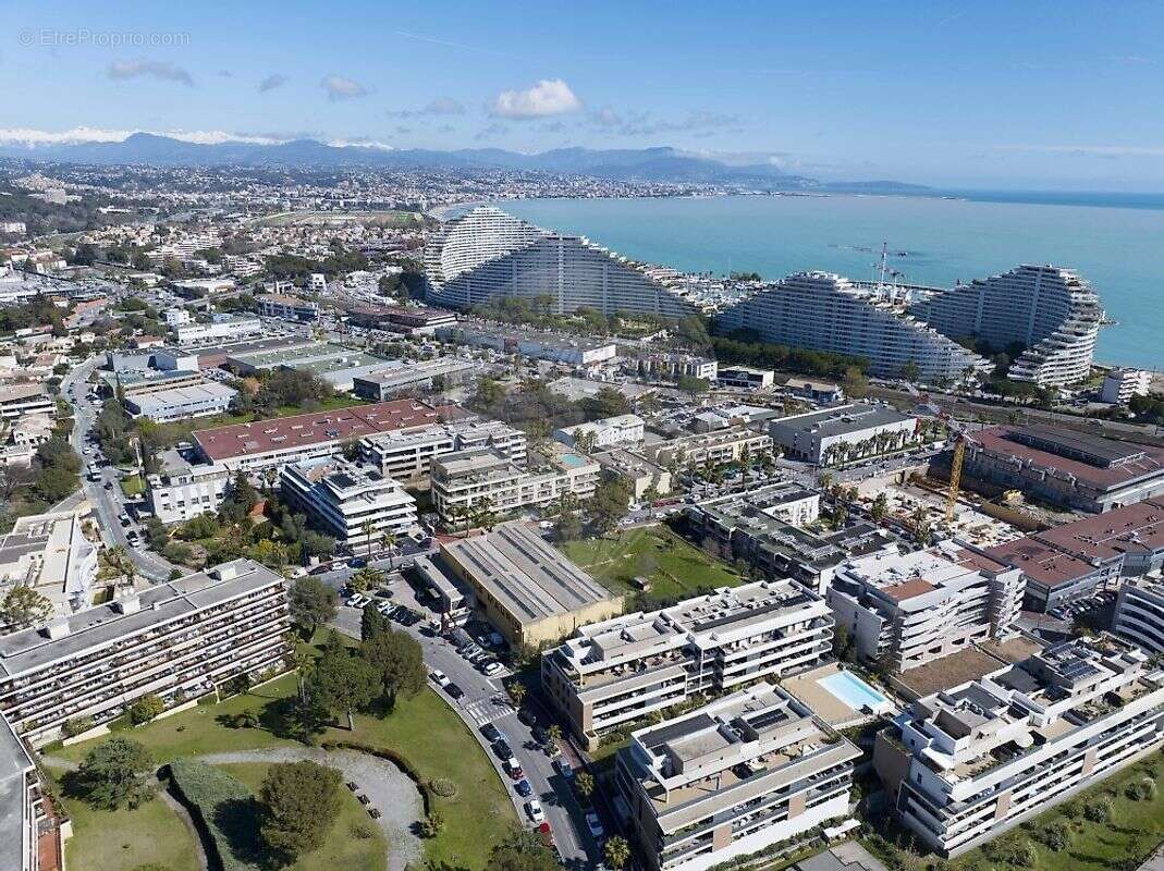 Appartement à VILLENEUVE-LOUBET