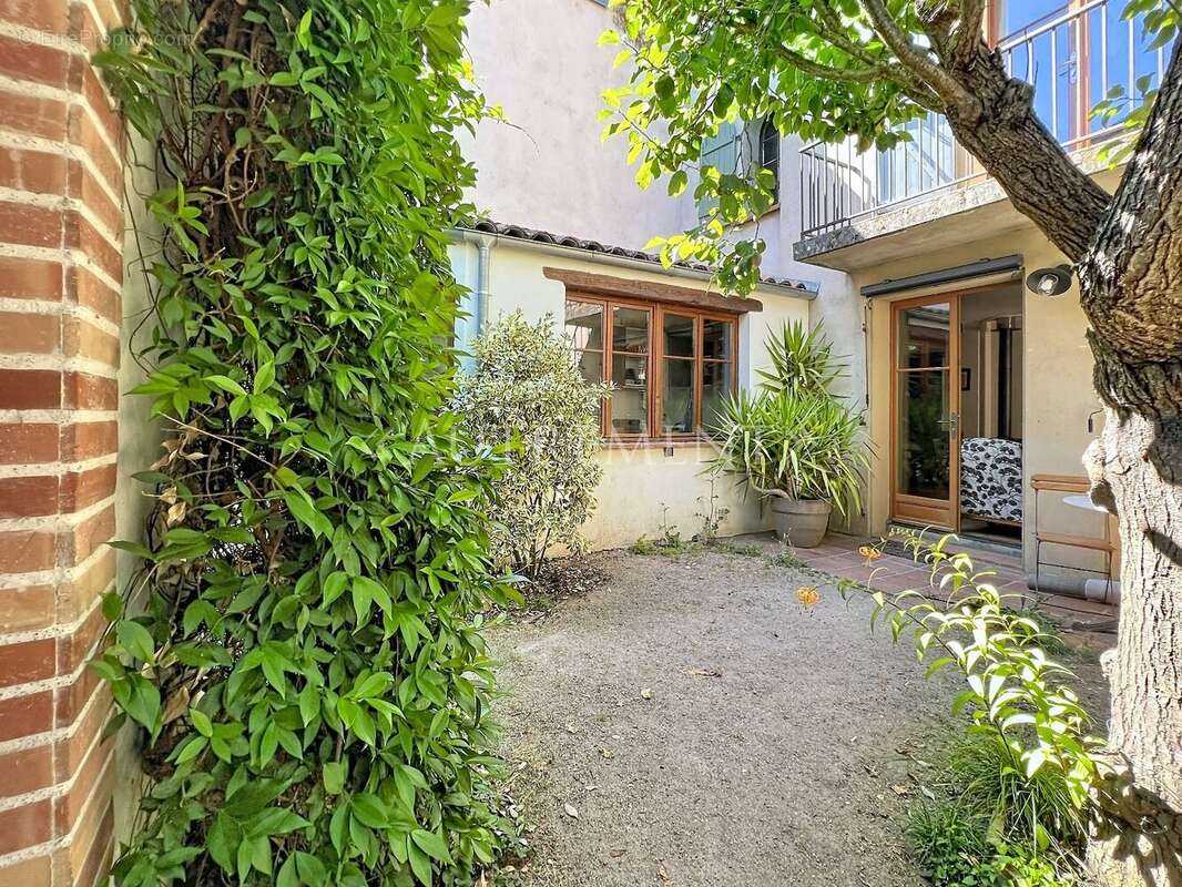 Maison à SAINT-SULPICE