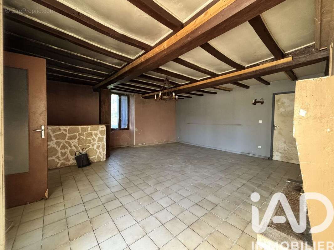 Maison 150 m² à Chenac-Saint-Seurin-D'uzet  - photo 5