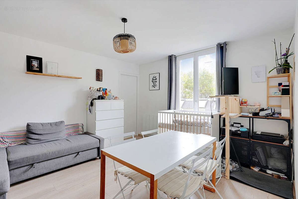 Appartement à PARIS-11E