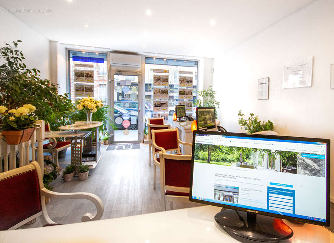 Appartement à LA GARENNE-COLOMBES