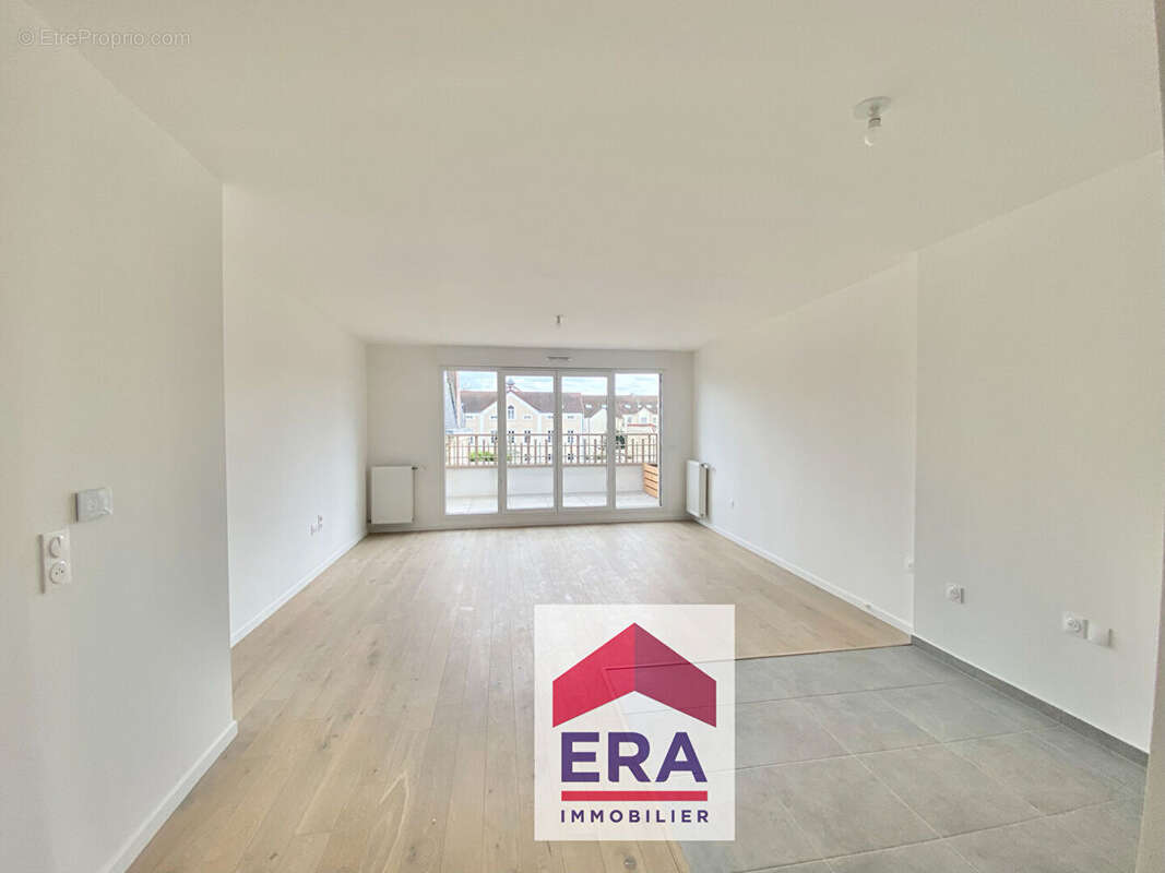 Appartement à SARTROUVILLE