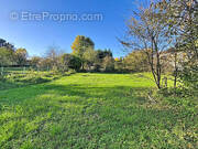 Terrain à MEXIMIEUX