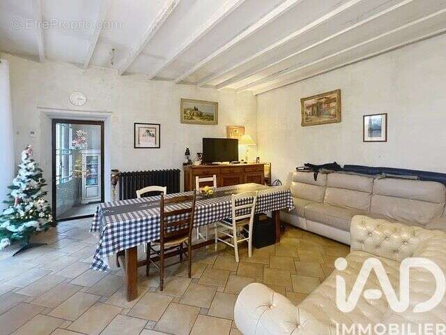 Photo 6 - Maison à MENERBES