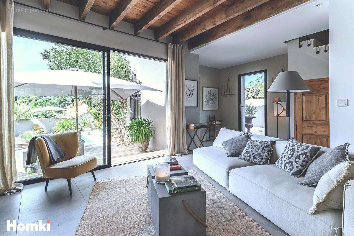 Maison à VILLENEUVE-LES-AVIGNON